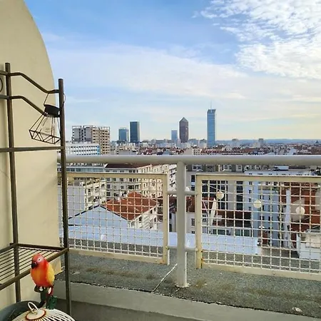 Apartment Plein Sud Terrasse Climatisation Garage Netflix Lyon