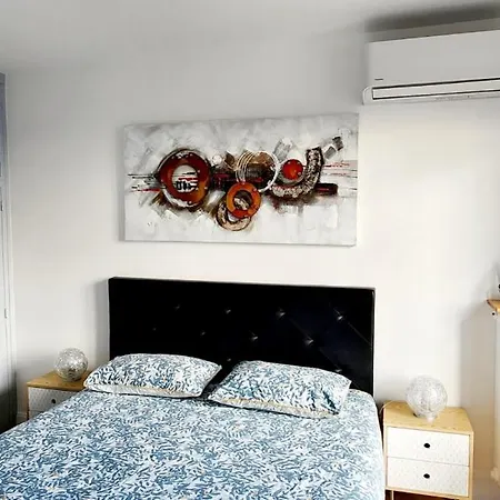 Plein Sud Terrasse Garage Netflix Climatisation شقة