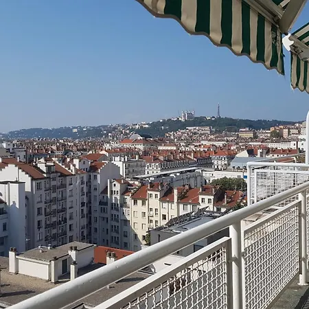 Plein Sud Terrasse Avec Vue Panoramique Climatisation Parking Appartement *